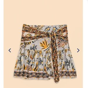 FARM RIO Floral tapestry, silver miniskirt